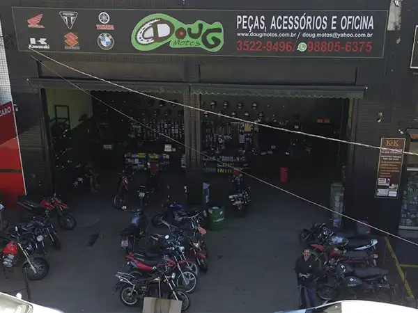 Oficina de motos e acessórios Doug Motos em Sarzedo-MG