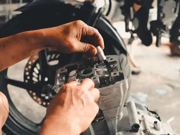 Retífica de motor de moto na Doug Motos em Sarzedo-MG