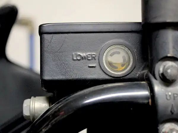 Troca de freio de moto na Doug Motos em Sarzedo-MG